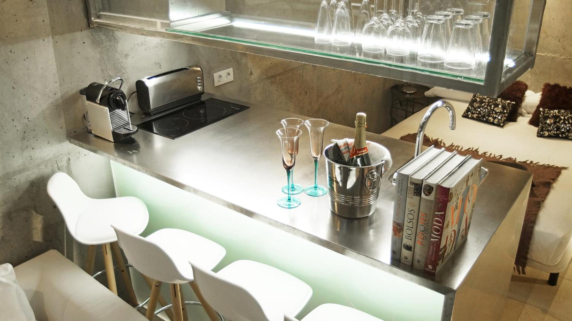 Apartment Barcelona Rentals - Pool Terrace In City Center Dış mekan fotoğraf