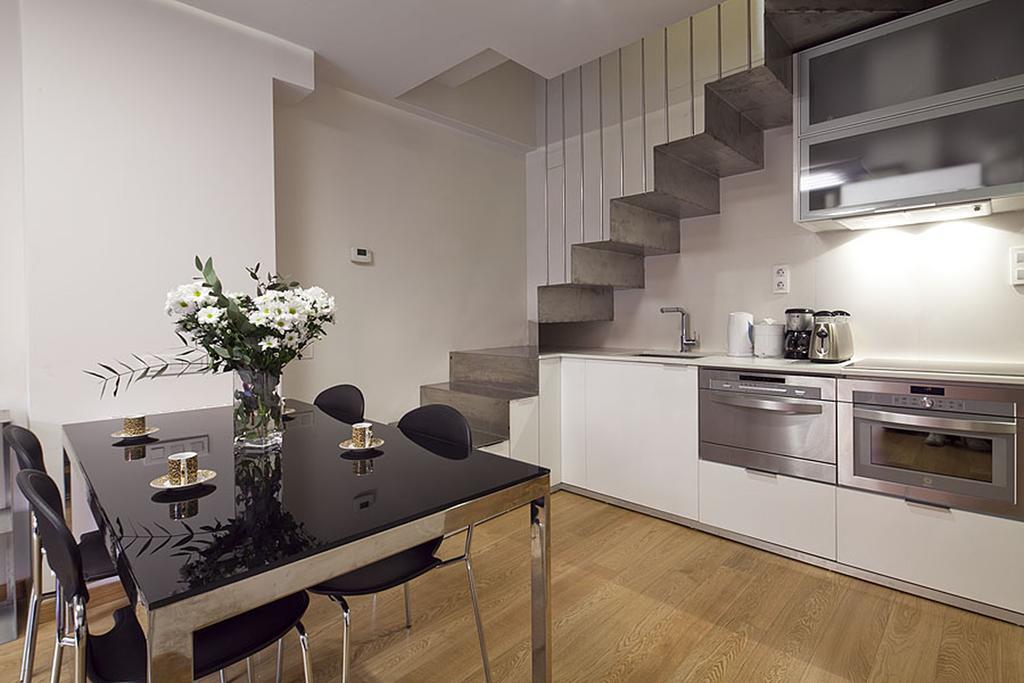 Apartment Barcelona Rentals - Pool Terrace In City Center Dış mekan fotoğraf