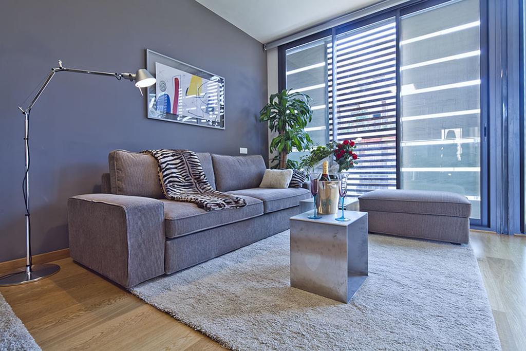 Apartment Barcelona Rentals - Pool Terrace In City Center Dış mekan fotoğraf