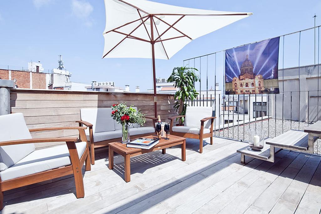 Apartment Barcelona Rentals - Pool Terrace In City Center Dış mekan fotoğraf